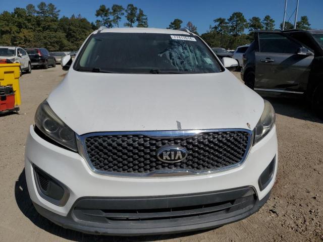 VIN 5XYPG4A57GG101813 2016 KIA Sorento, LX no.5