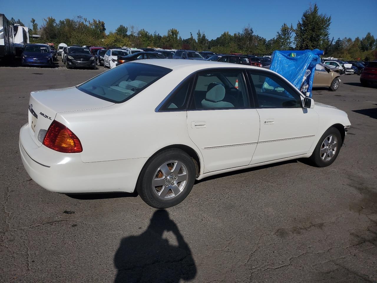 Lot #2888790548 2001 TOYOTA AVALON XL