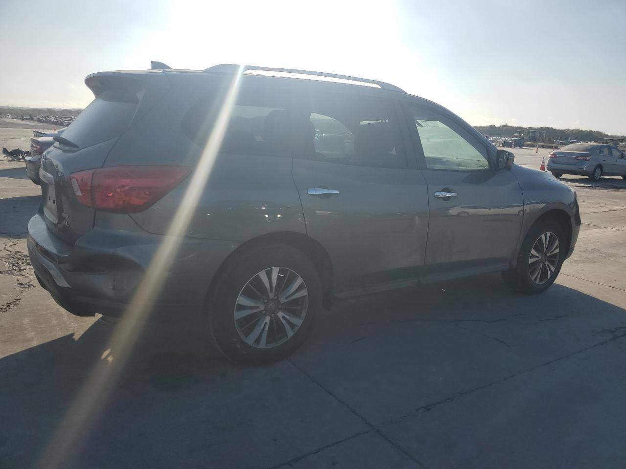 Lot #2925443458 2019 NISSAN PATHFINDER