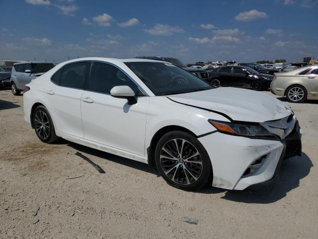 VIN 4T1B11HK2JU069165 2018 Toyota Camry, L no.4