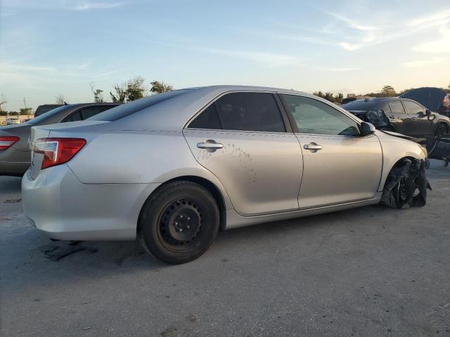 VIN 4T1BF1FK8EU856891 2014 Toyota Camry, L no.3