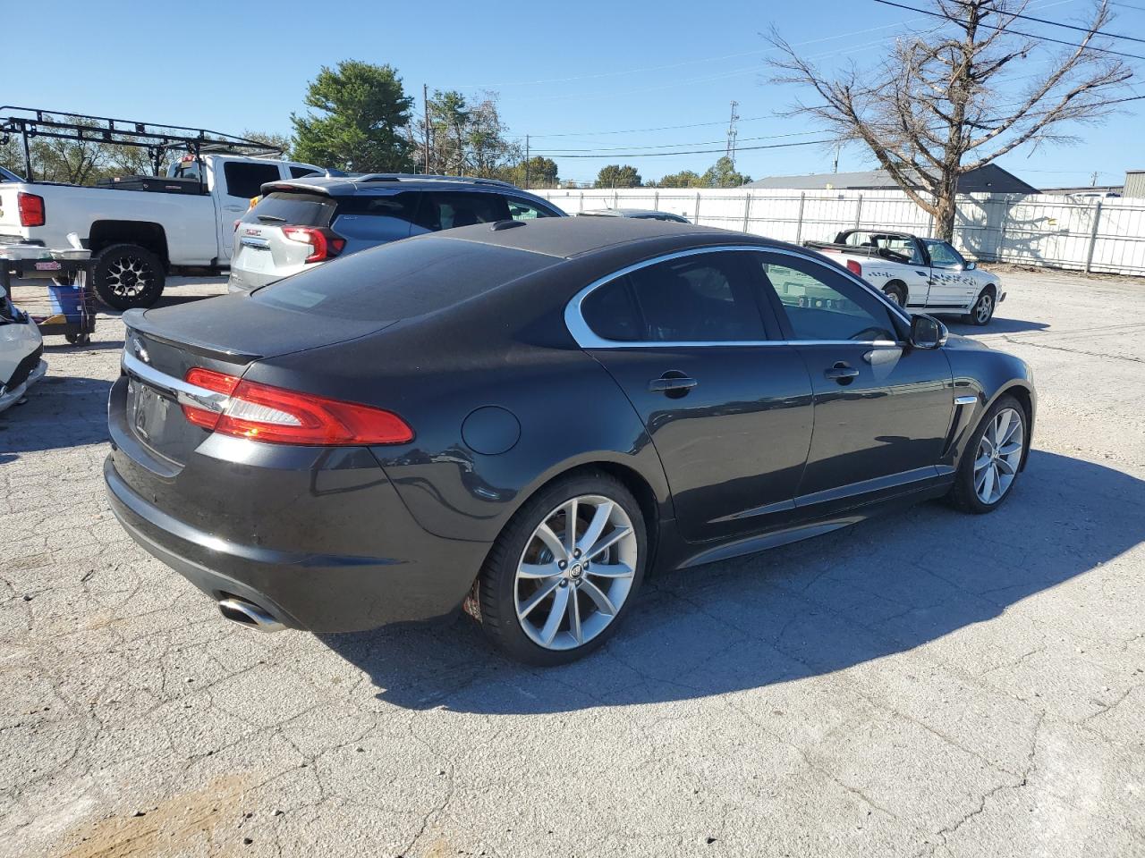 Lot #2954916190 2012 JAGUAR XF PORTFOL