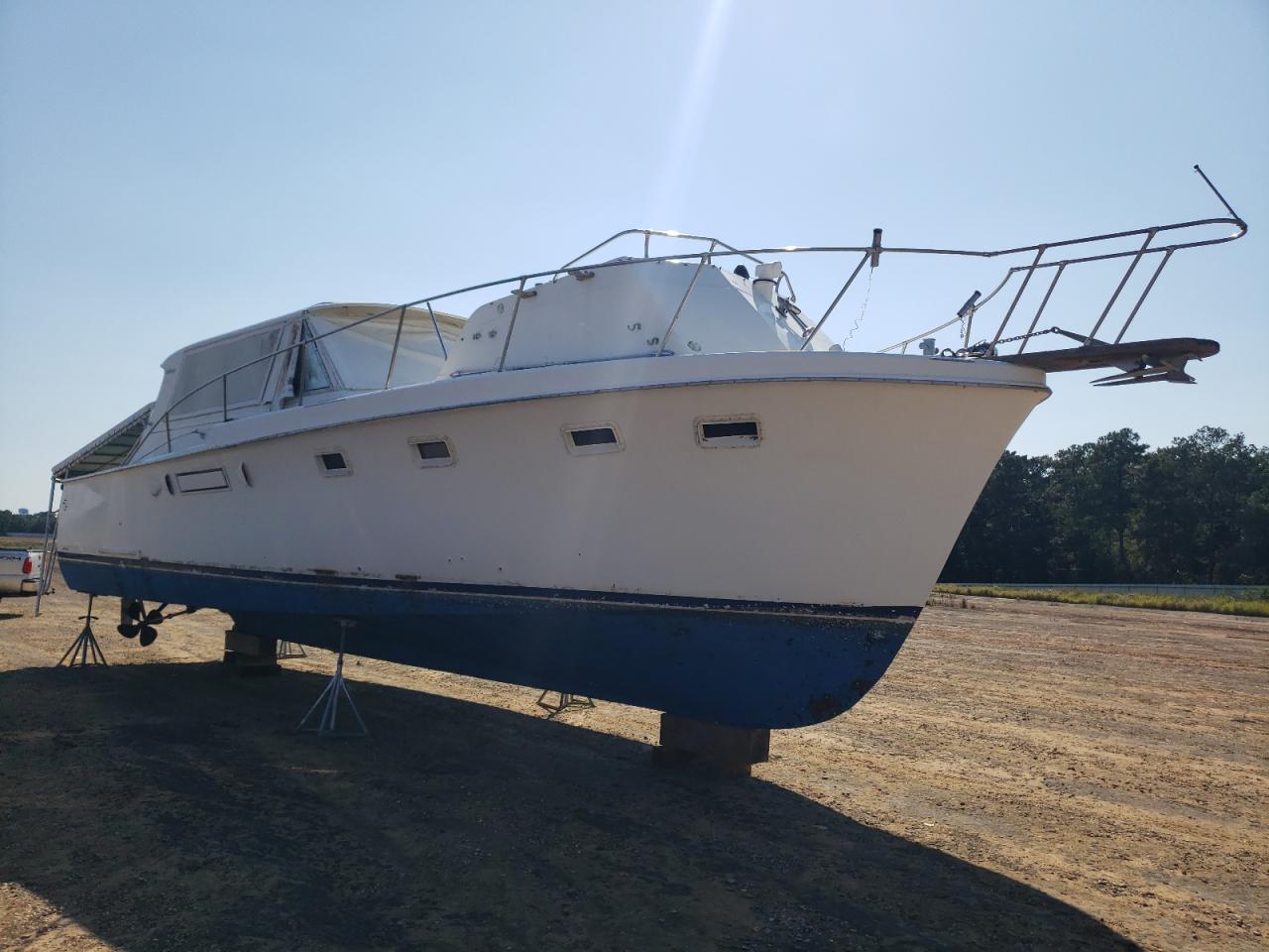 Lot #3274750801 1970 BOAT 40'