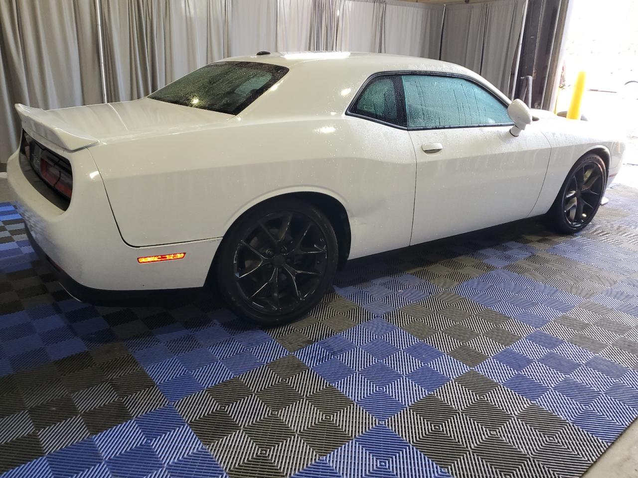 Lot #2948367928 2022 DODGE CHALLENGER