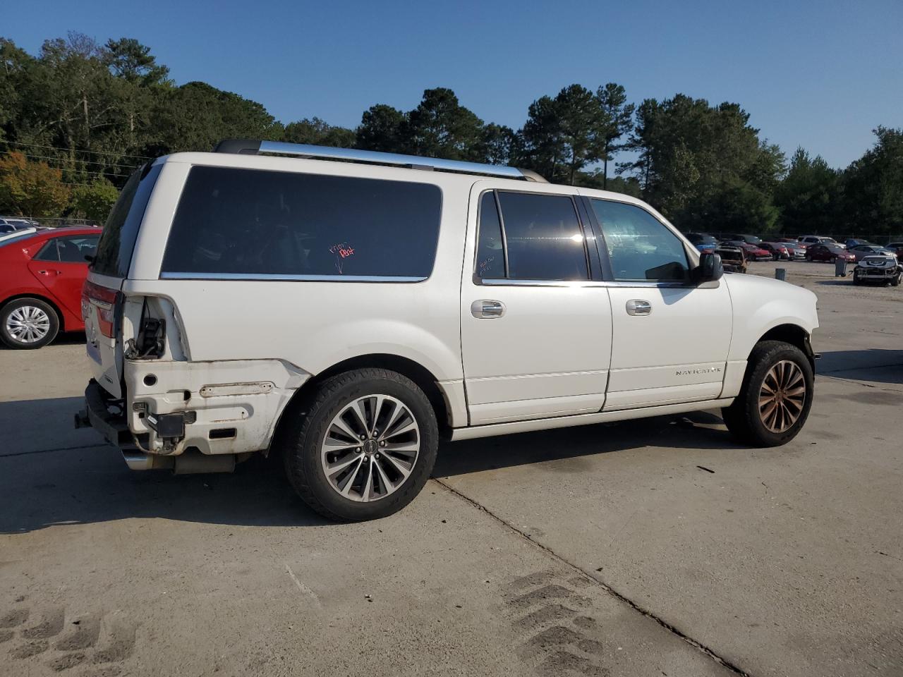 Lot #2923682583 2015 LINCOLN NAVIGATOR