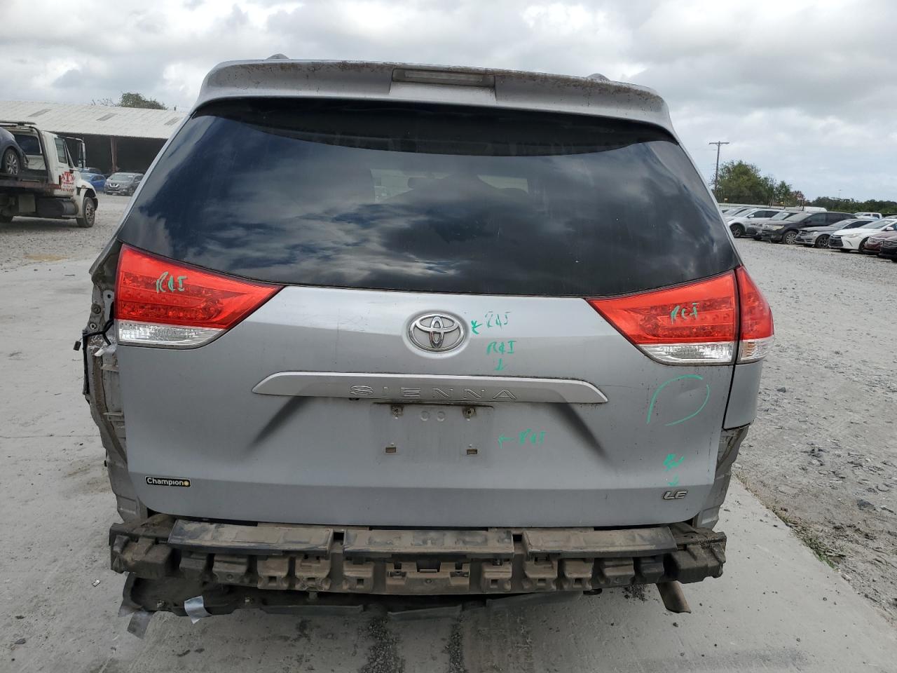 Lot #2962548871 2011 TOYOTA SIENNA LE