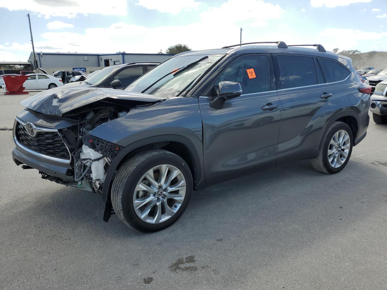 Lot #2921315860 2023 TOYOTA HIGHLANDER