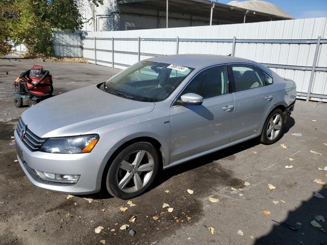 VIN 1VWAT7A31FC116423 2015 Volkswagen Passat, S no.1