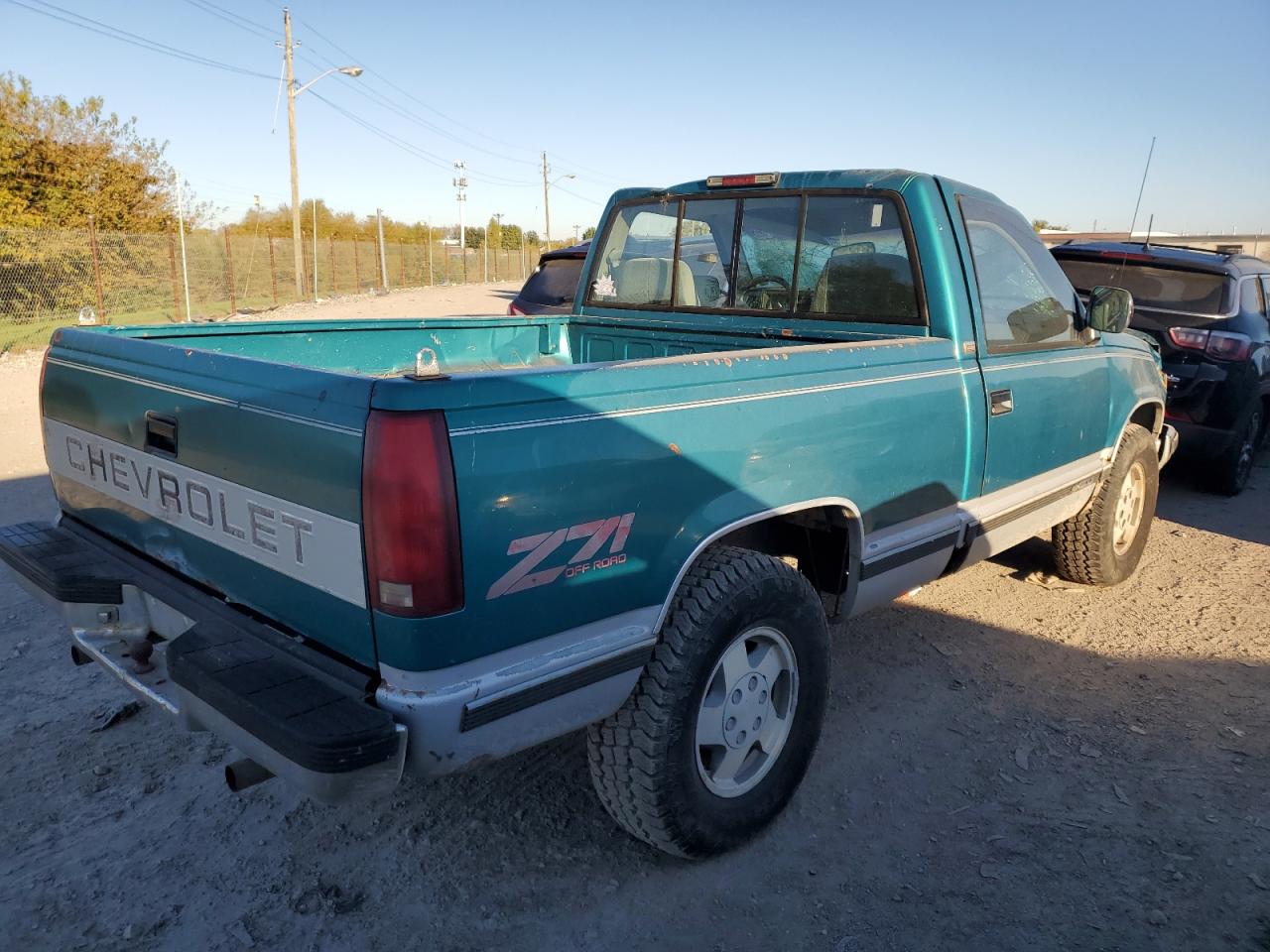 Lot #2962503732 1994 CHEVROLET GMT-400 K1