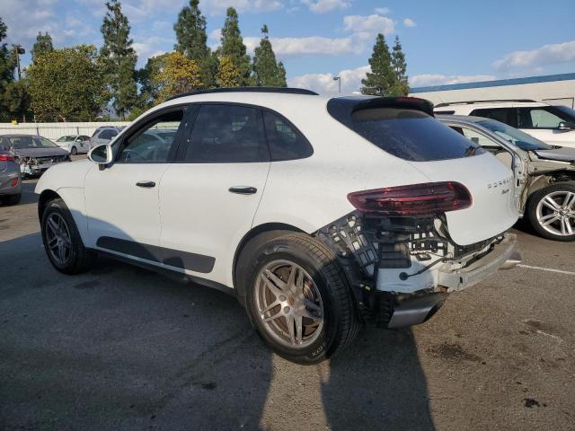 VIN WP1AA2A58JLB23812 2018 PORSCHE MACAN no.2