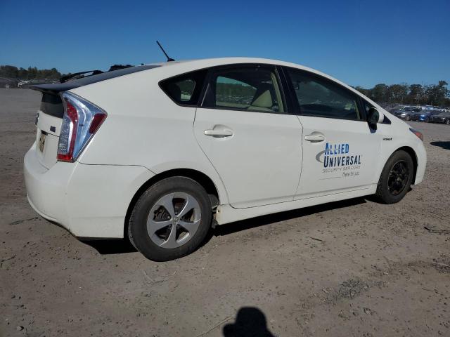 VIN JTDKN3DU3E1795877 2014 Toyota Prius no.3