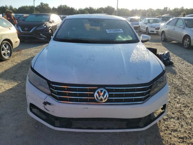 VIN 1VWBT7A35GC011258 2016 Volkswagen Passat, SE no.5