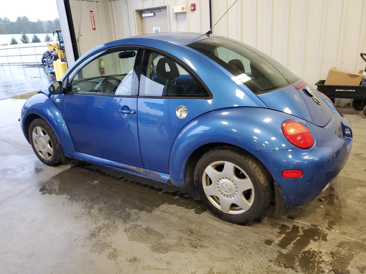 Lot #2907491433 2001 VOLKSWAGEN NEW BEETLE