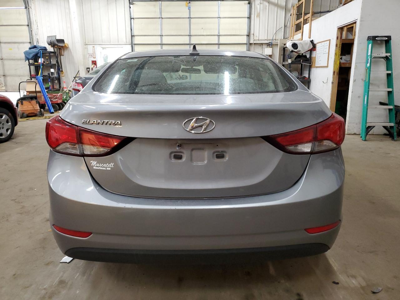 Lot #2935932817 2014 HYUNDAI ELANTRA SE