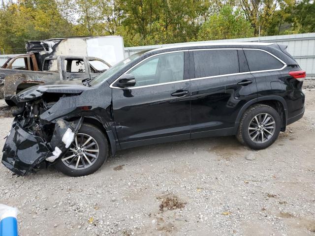 VIN 5TDJZRFH1KS730124 2019 Toyota Highlander, SE no.1