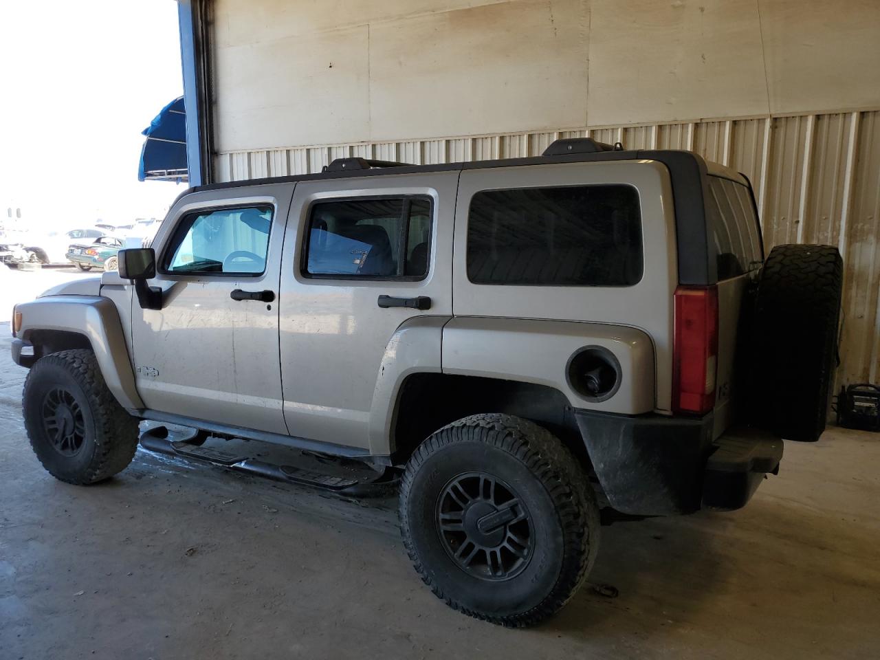 Lot #2971775038 2006 HUMMER H3