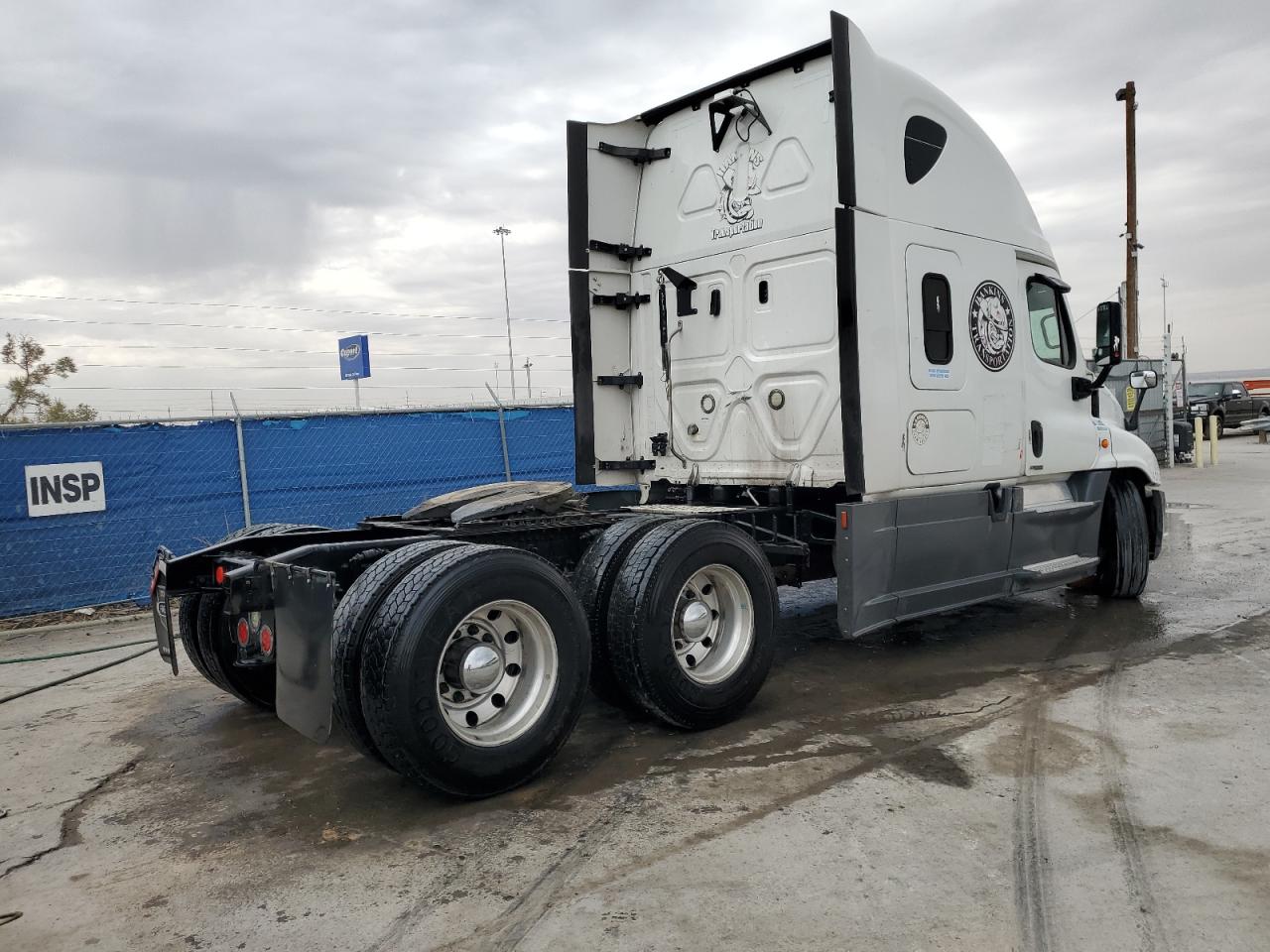 Lot #2964142848 2018 FREIGHTLINER CASCADIA 1