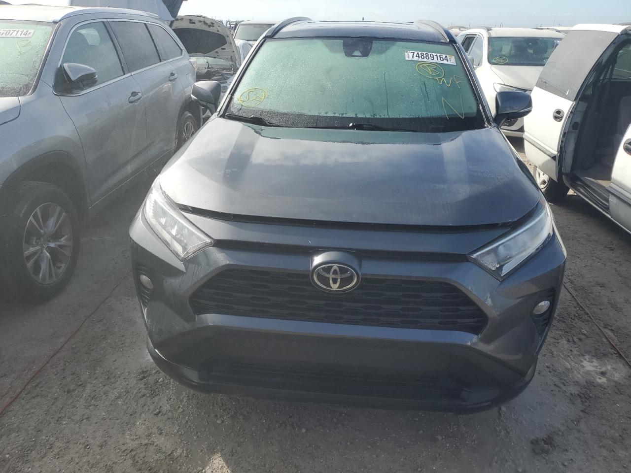 Lot #2971683348 2021 TOYOTA RAV4 XLE