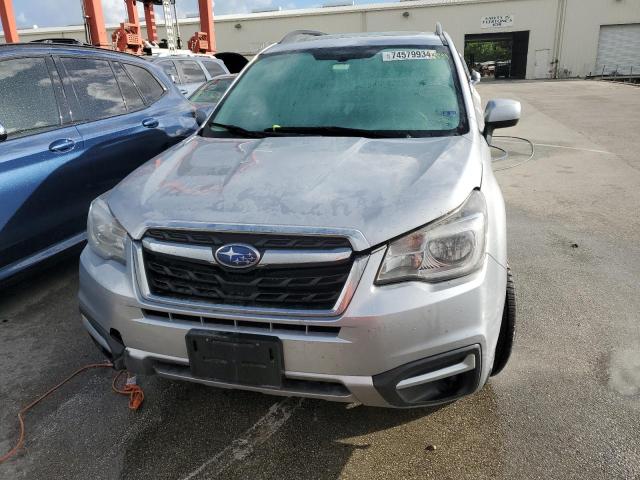 VIN JF2SJAEC6JH408294 2018 Subaru Forester, 2.5I Pr... no.5