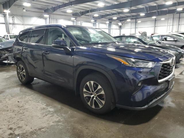 VIN 5TDGZRBH4NS586282 2022 TOYOTA HIGHLANDER no.4