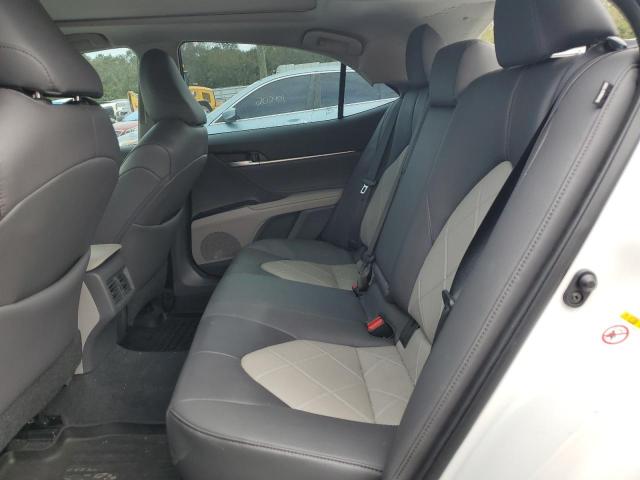 2018 TOYOTA CAMRY L - 4T1B11HK3JU083088