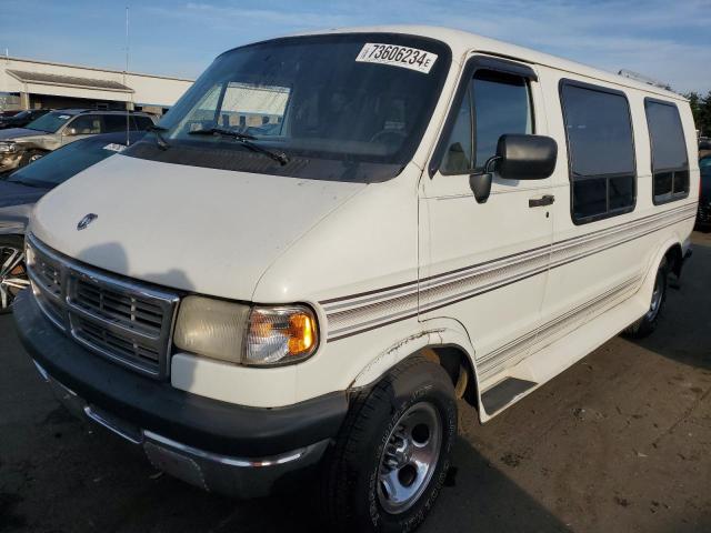 Dodge RAM VAN B2