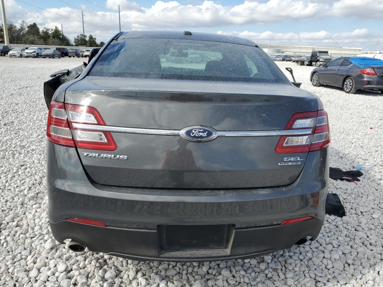 Lot #2993813172 2018 FORD TAURUS SEL