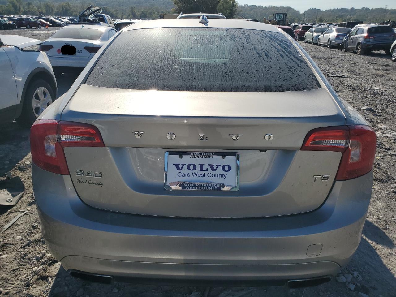 Lot #2926362379 2015 VOLVO S60 PREMIE