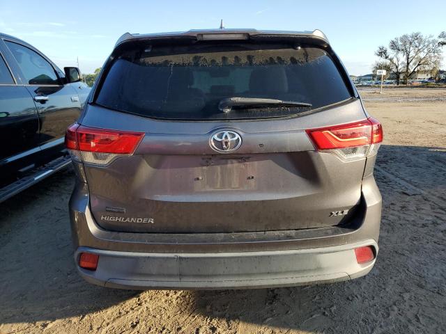 VIN 5TDKZRFH1HS190528 2017 Toyota Highlander, SE no.6