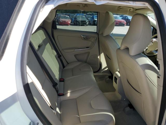 2016 VOLVO XC60 T5 PR - YV440MDK0G2797205