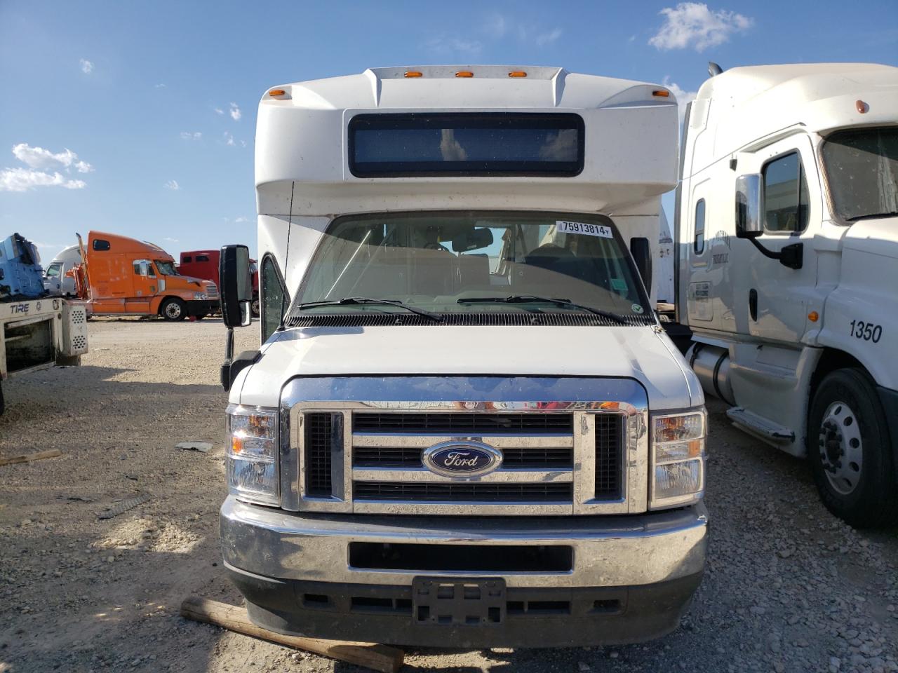 Lot #2936122173 2023 FORD ECONOLINE