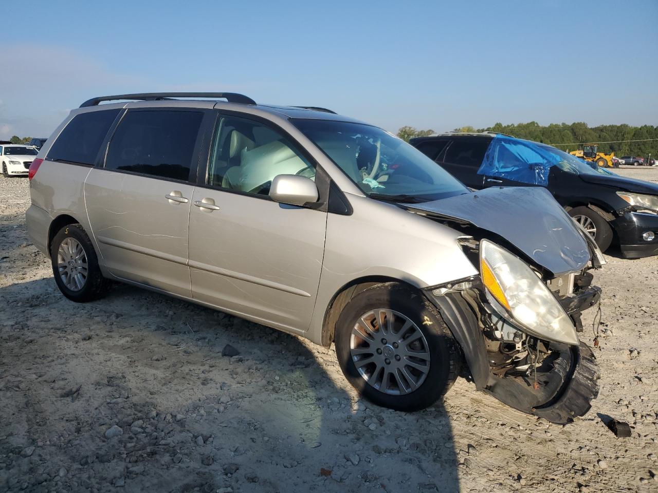 Lot #3008961557 2010 TOYOTA SIENNA XLE