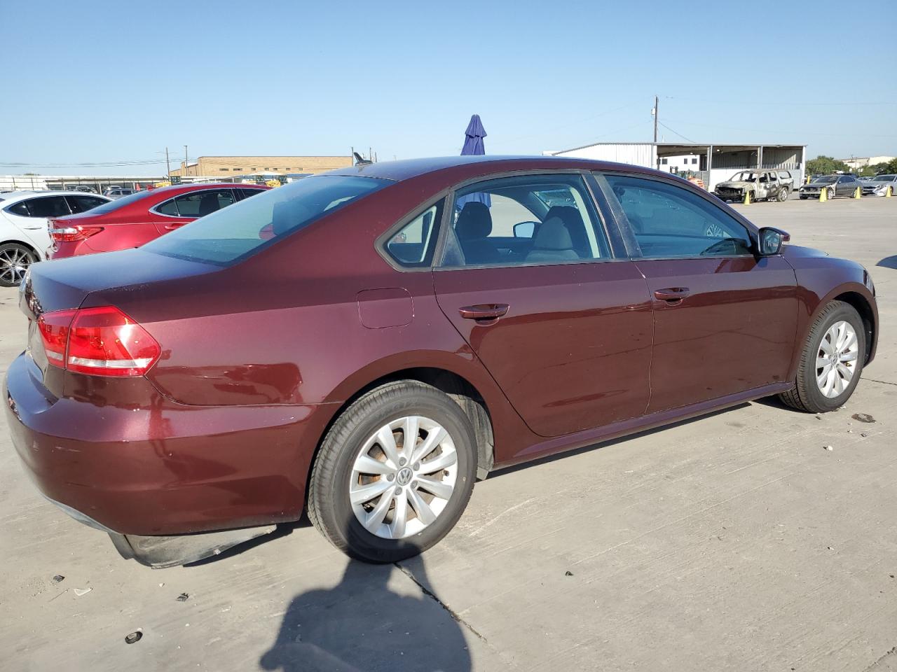 Lot #2994073410 2013 VOLKSWAGEN PASSAT S