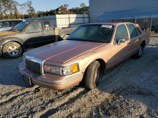 LINCOLN TOWN CAR E