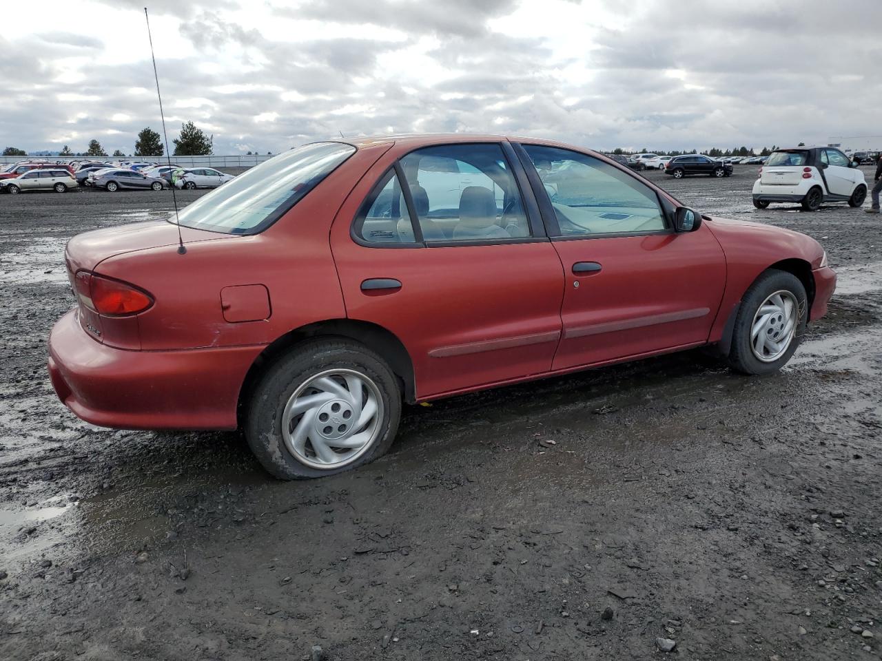 Lot #2989010555 1998 CHEVROLET CAVALIER L