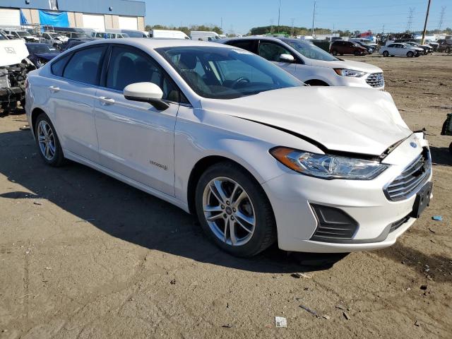 VIN 3FA6P0LU5KR108157 2019 Ford Fusion, SE no.4