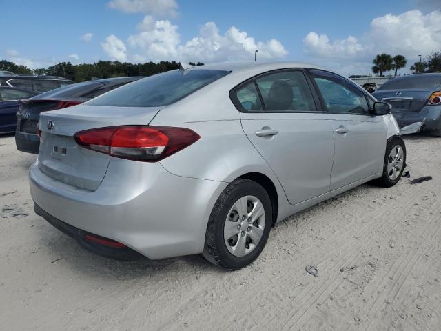 VIN 3KPFK4A76HE093701 2017 KIA Forte, LX no.3