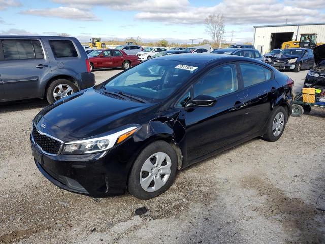 VIN 3KPFK4A75JE283981 2018 KIA FORTE no.1