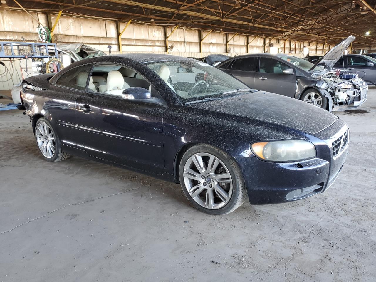 Lot #2978947636 2008 VOLVO C70 T5