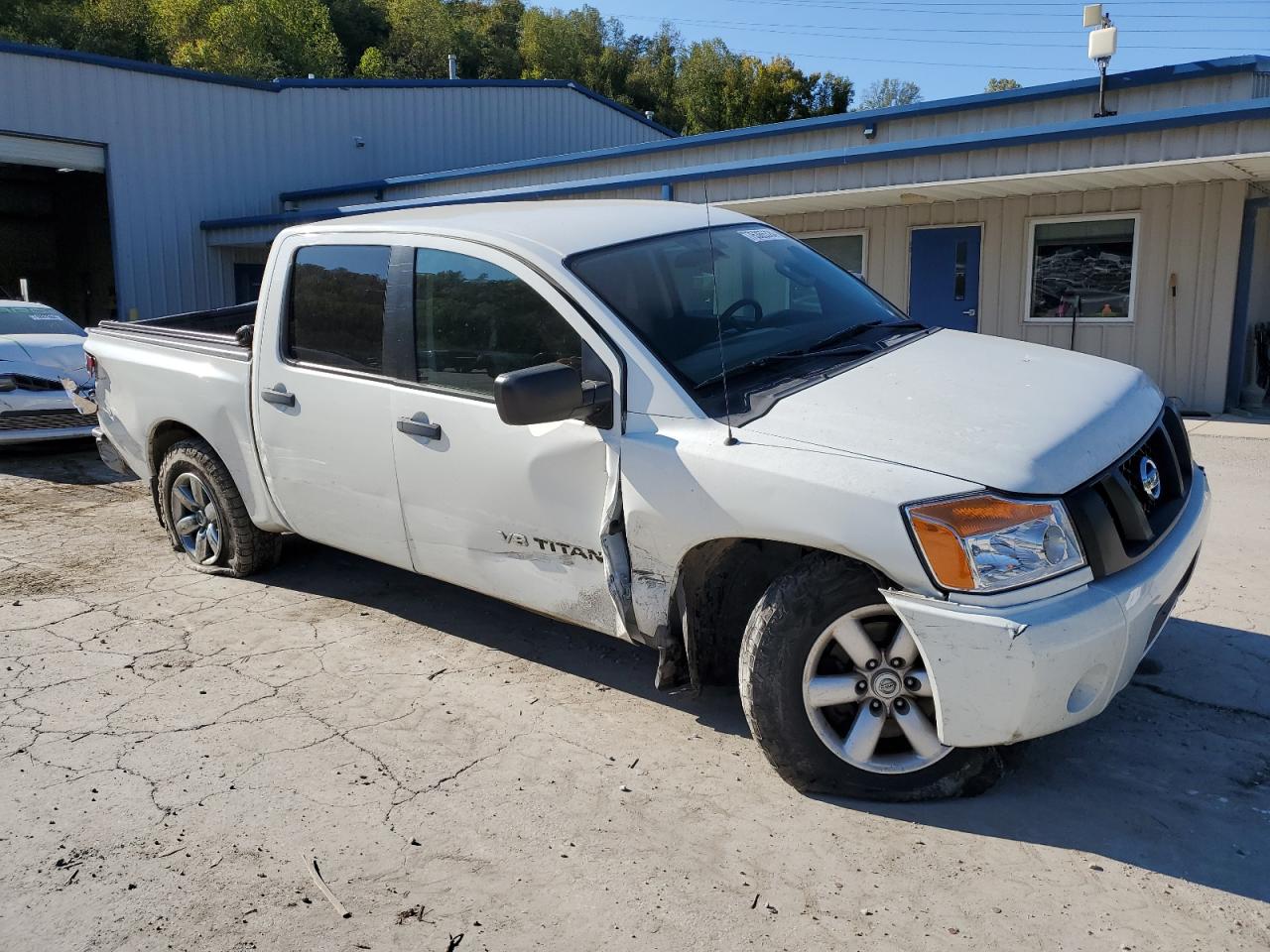 Lot #2952886765 2015 NISSAN TITAN S