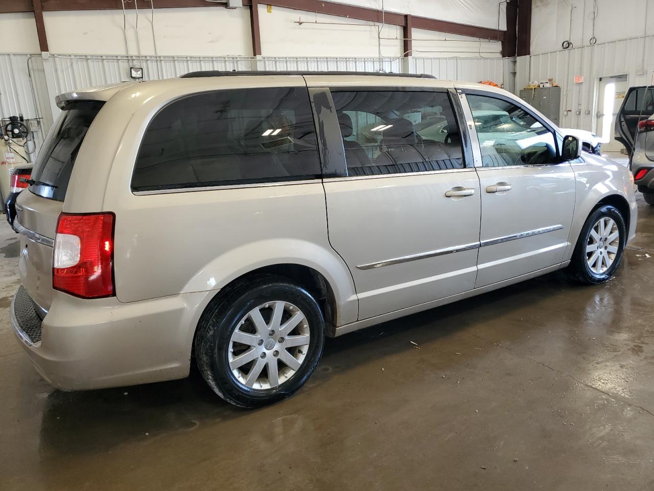 Lot #2893352492 2013 CHRYSLER TOWN & COU