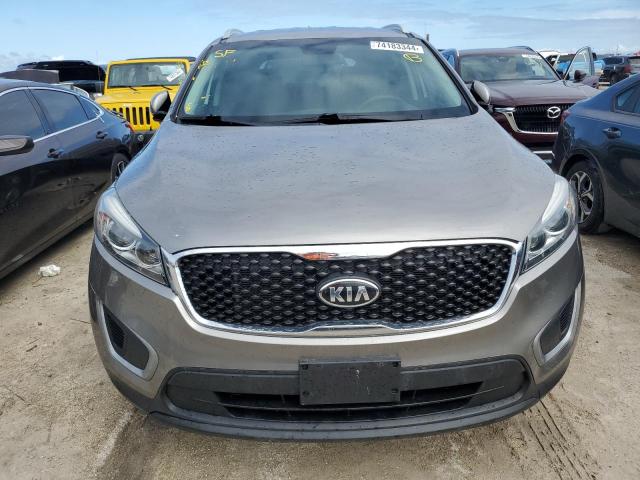 VIN 5XYPG4A37HG243398 2017 KIA Sorento, LX no.5