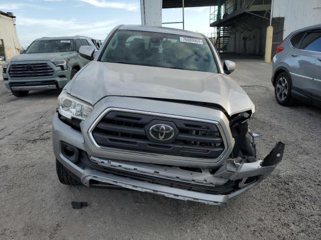 VIN 5TFAX5GN8KX148261 2019 Toyota Tacoma, Double Cab no.5