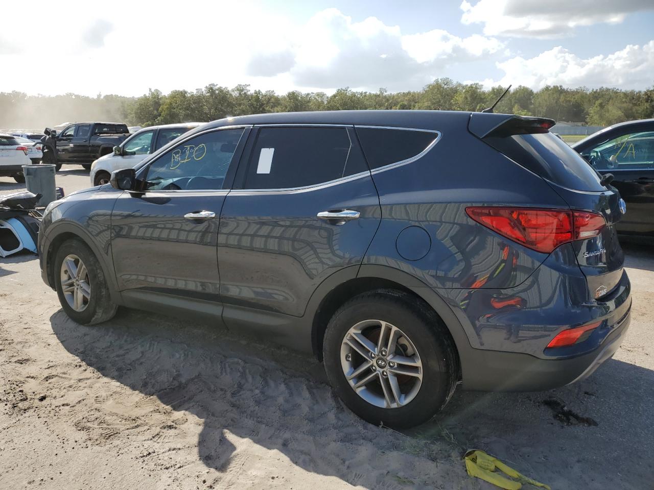 Lot #2923752621 2018 HYUNDAI SANTA FE S