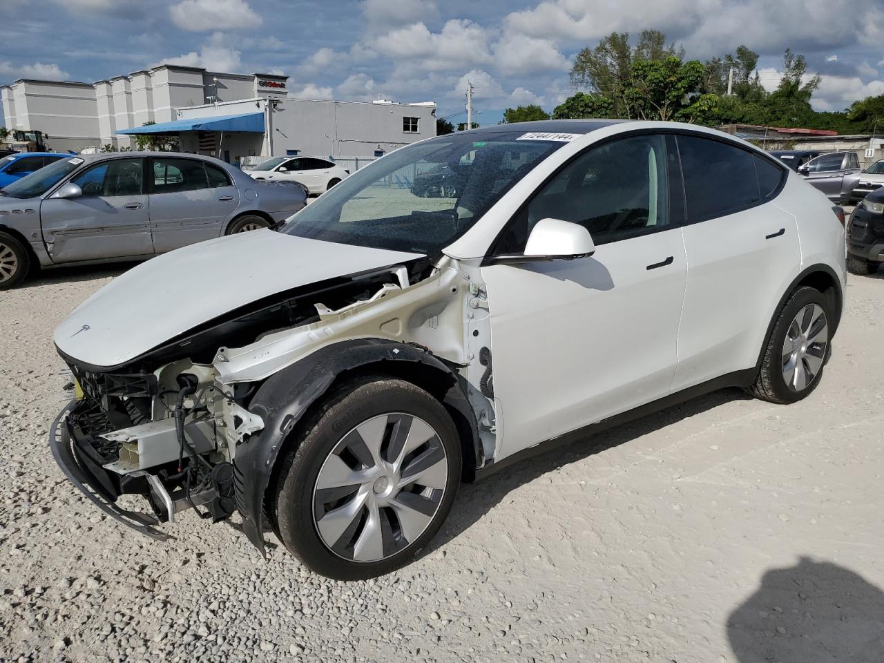 Tesla Model Y 2023 