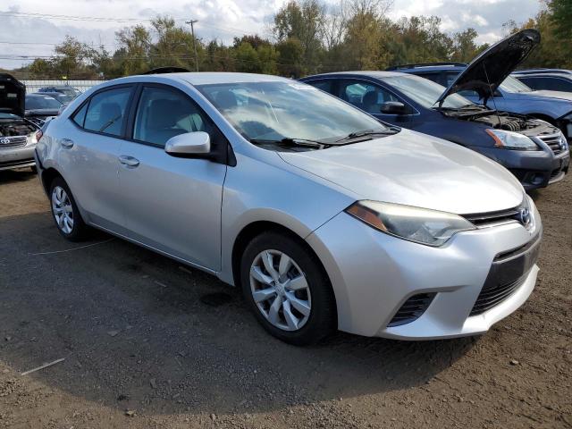 VIN 2T1BURHE7FC305561 2015 Toyota Corolla, L no.4