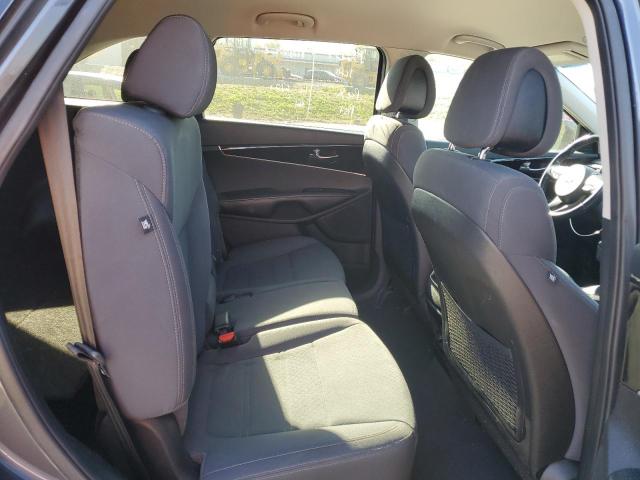 2016 KIA SORENTO LX - 5XYPGDA36GG023250