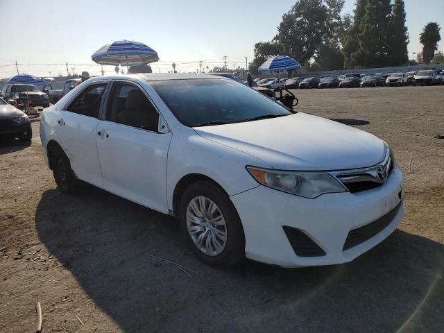 VIN 4T4BF1FKXER341851 2014 Toyota Camry, L no.4