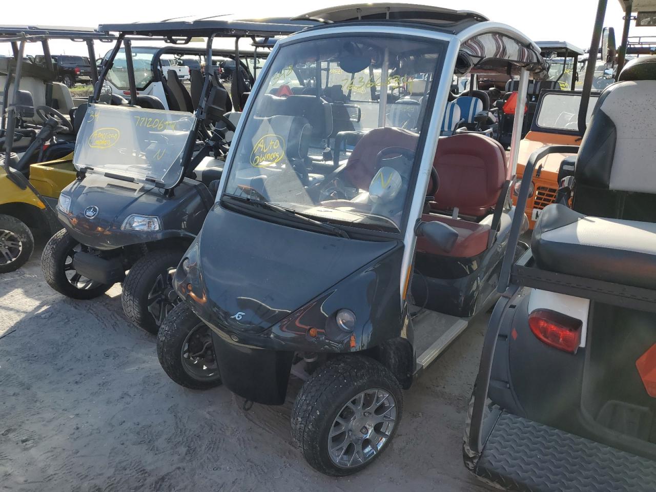 Lot #3029726675 2011 GARI GOLF CART