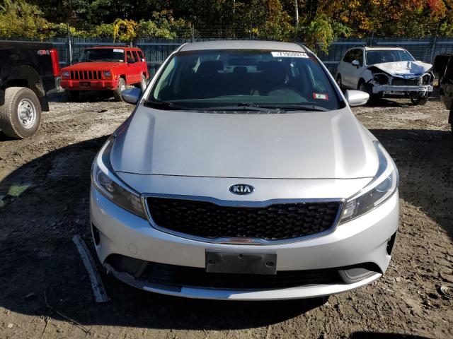 VIN 3KPFK4A74HE109040 2017 KIA Forte, LX no.5